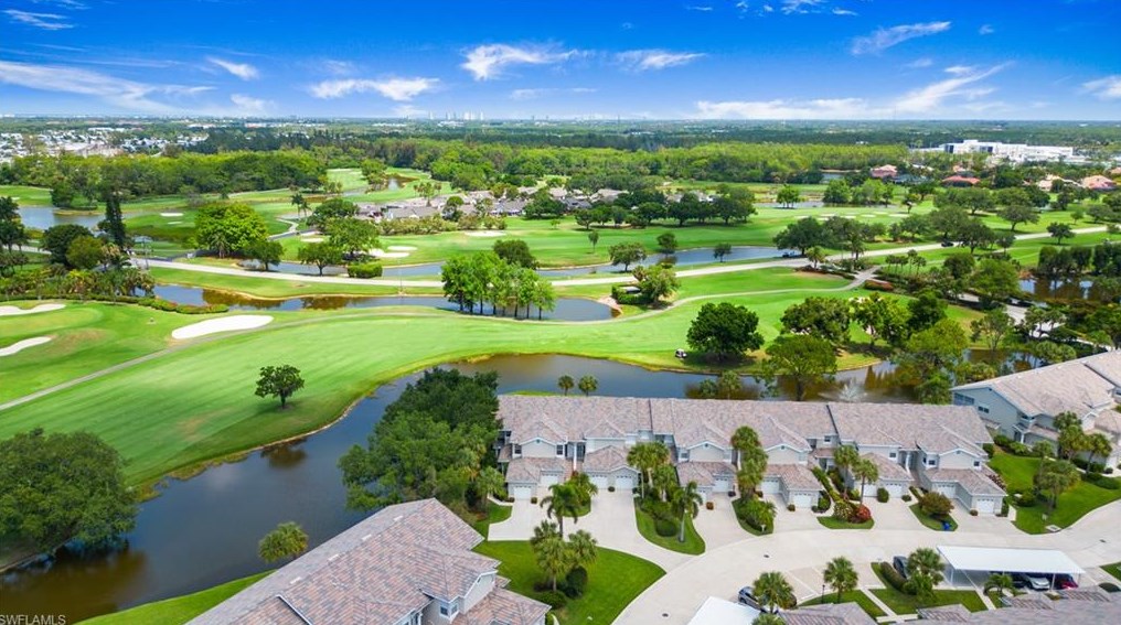 13093 Castle Harbour Dr, Naples FL  34110-8132 exterior