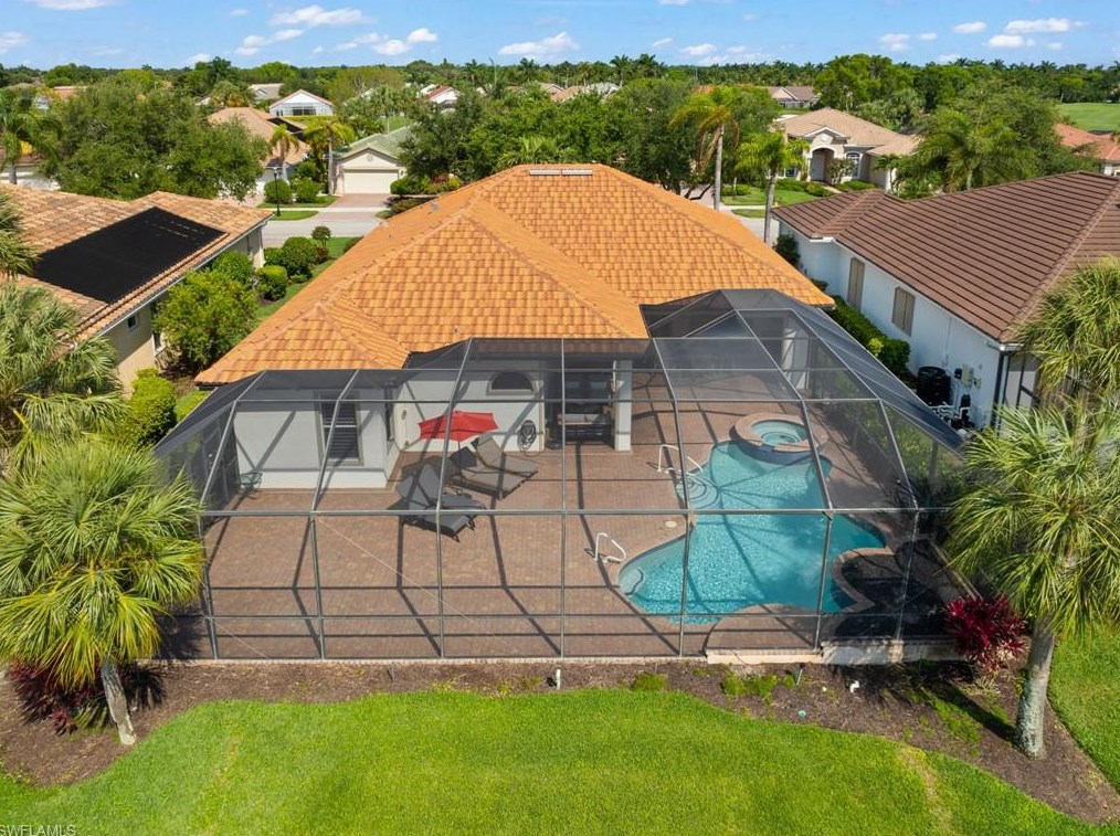 8761 Mustang Is Cir, Naples FL 34113-1640 exterior