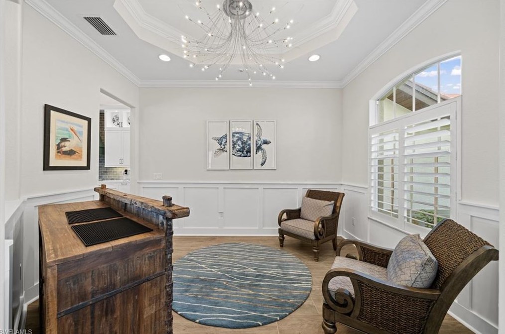 8761 Mustang Is Cir, Naples FL 34113-1640 exterior