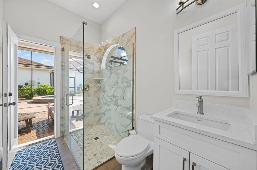 8761 Mustang Is Cir, Naples FL 34113-1640 exterior