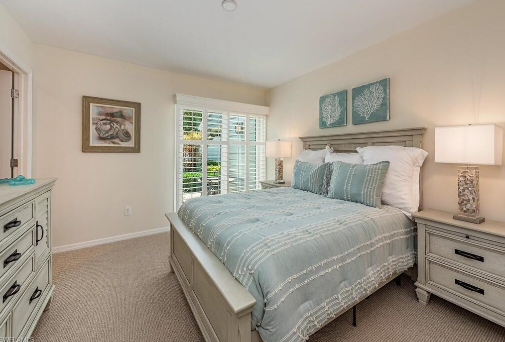 645 Bridgeway Ln, Naples FL 34108-2777 exterior