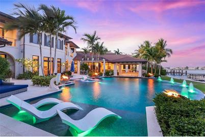 970 Aqua Cir, Naples, FL 34102 - Photo 1