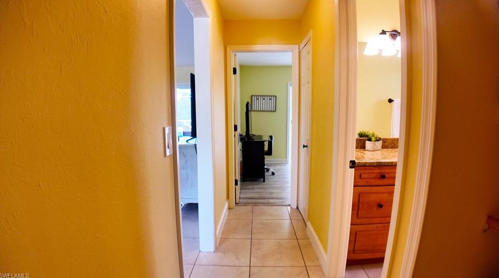 2548 River Reach Dr, Naples FL 34104-6929 exterior