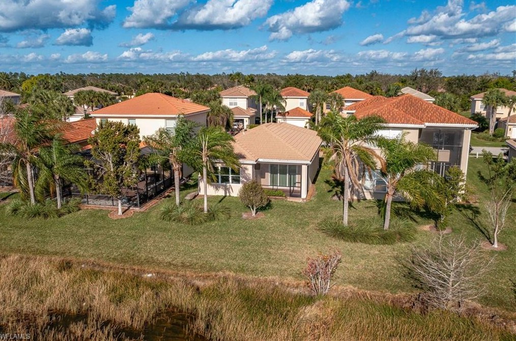 10462 Carolina Willow Dr, Fort Myers FL  33913-8804 exterior