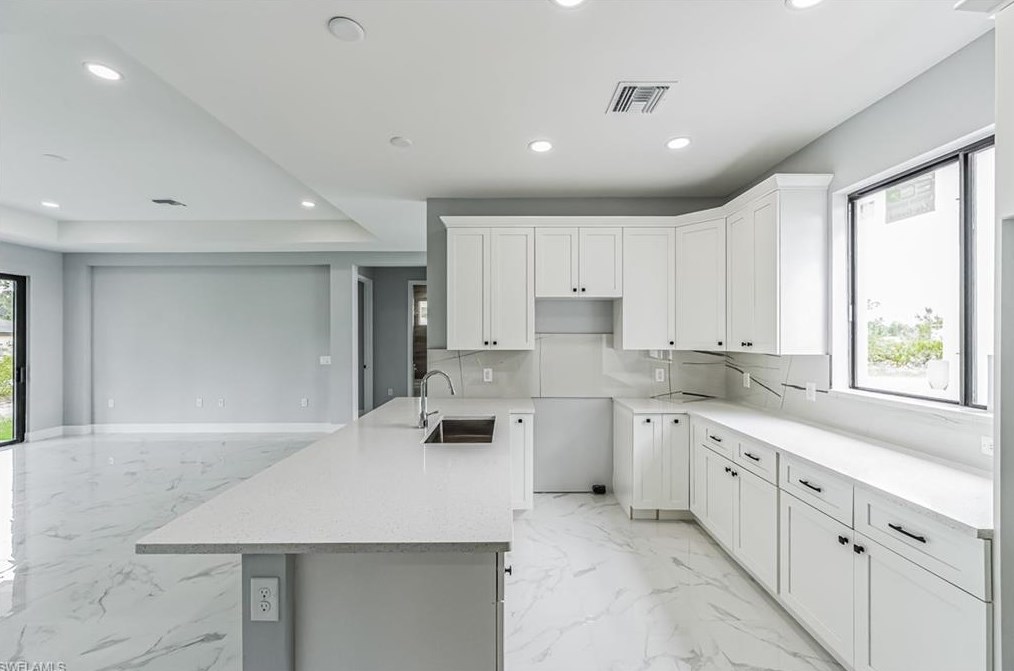 400 13 St, Lehigh Acres FL 33972-8758 exterior