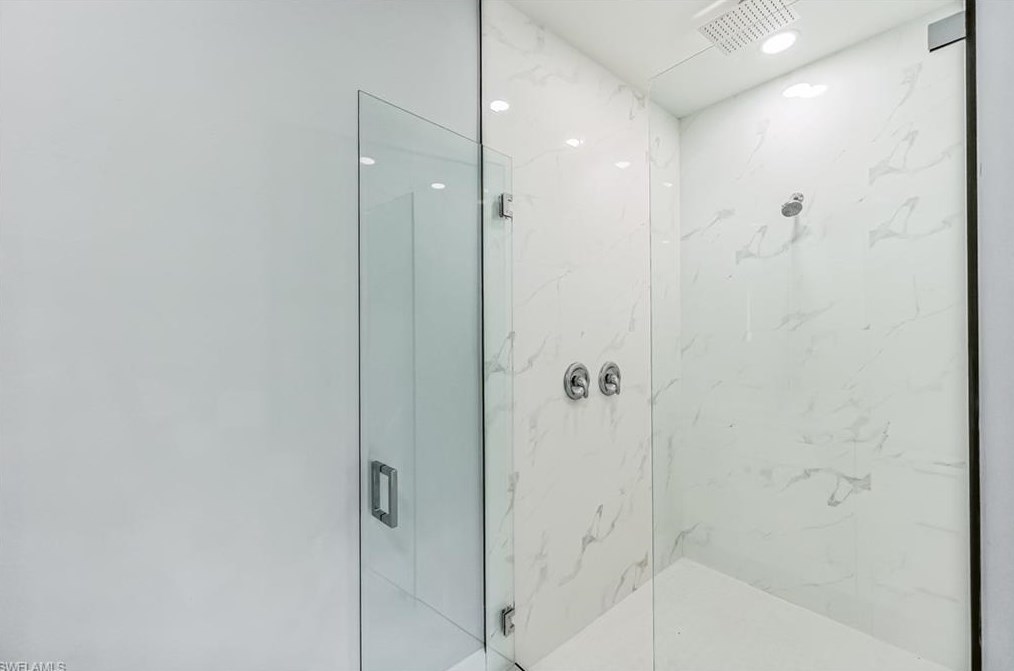 400 13 St, Lehigh Acres FL 33972-8758 exterior