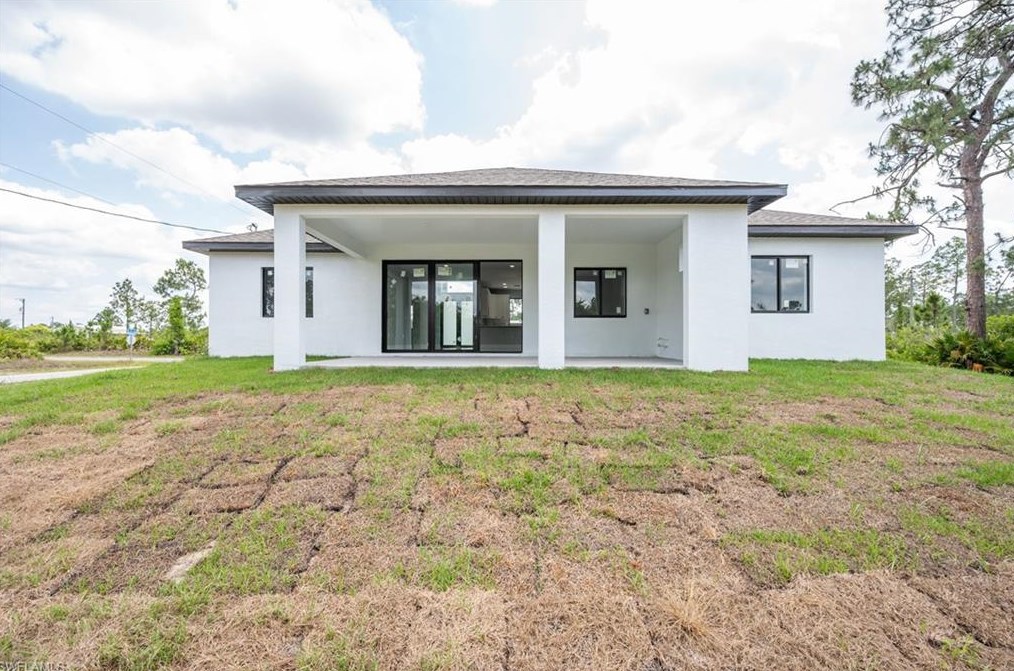 400 13 St, Lehigh Acres FL 33972-8758 exterior