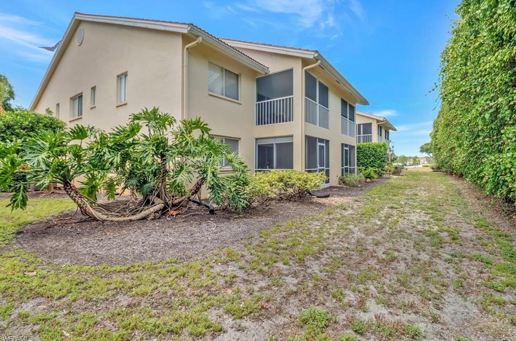 7785 Esmeralda Way, Naples FL  34109-1788 exterior