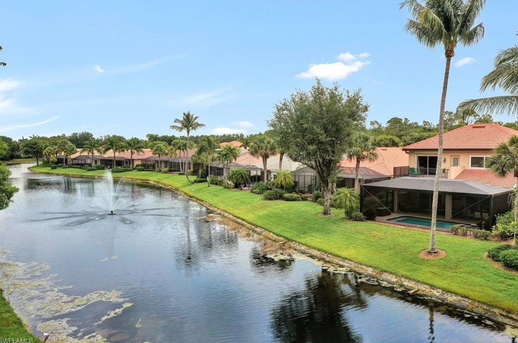 9231 Troon Lakes Dr, Naples FL  34109-4317 exterior