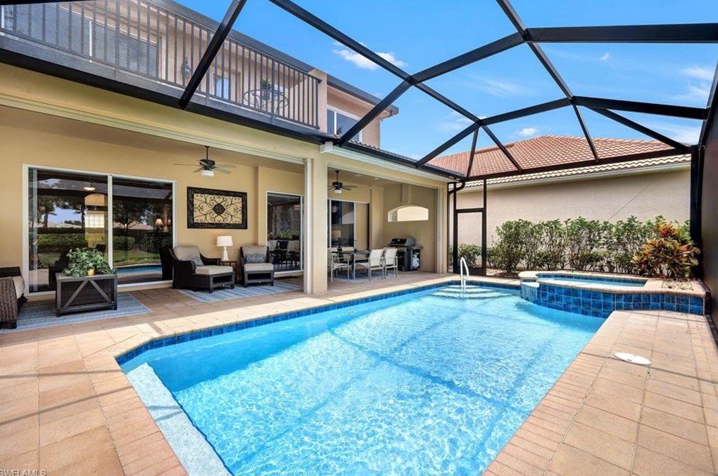 9231 Troon Lakes Dr, Naples FL  34109-4317 exterior