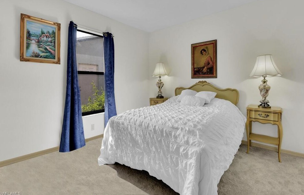 845 107 Ave, Naples FL 34108-1858 exterior