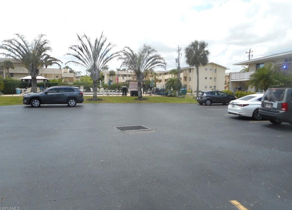 339 Joel Blvd, Lehigh Acres FL  33936-5291 exterior