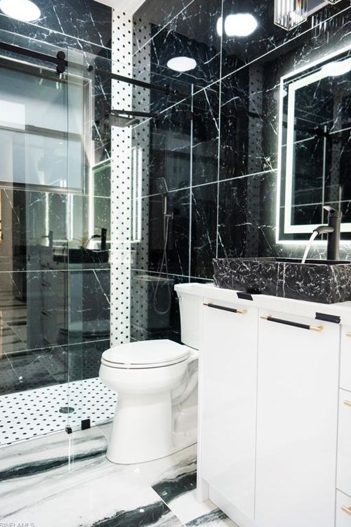 353 Golden Gate Blvd, Naples FL 34120-3739 exterior