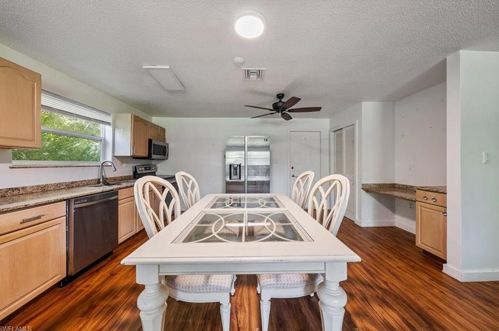 3420 6 Ave, Naples FL 34120-4946 exterior