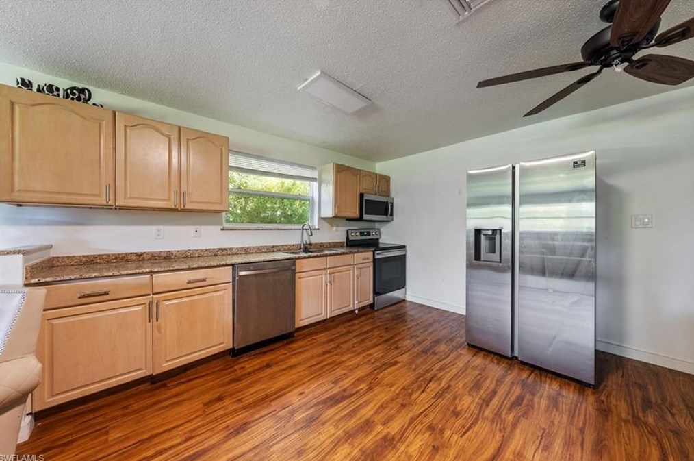 3420 6 Ave, Naples FL 34120-4946 exterior