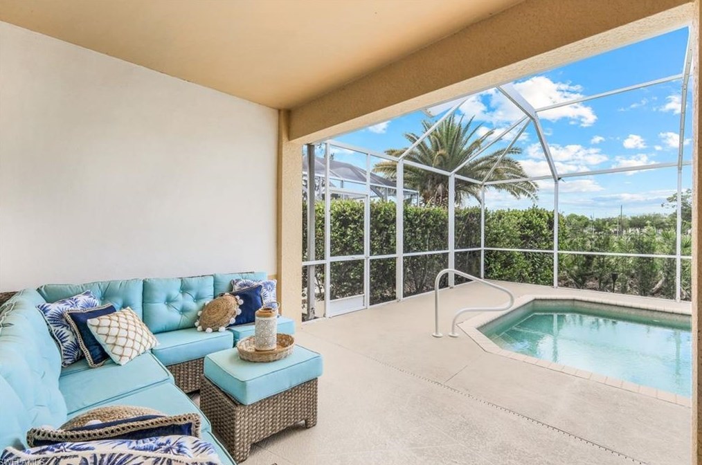 5576 Lago Villaggio Way, Naples FL 34104-5738 exterior