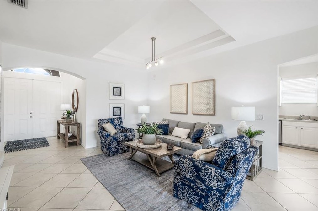 5576 Lago Villaggio Way, Naples FL 34104-5738 exterior