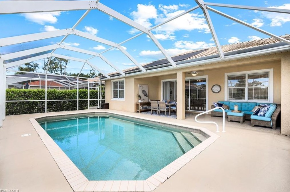 5576 Lago Villaggio Way, Naples FL 34104-5738 exterior