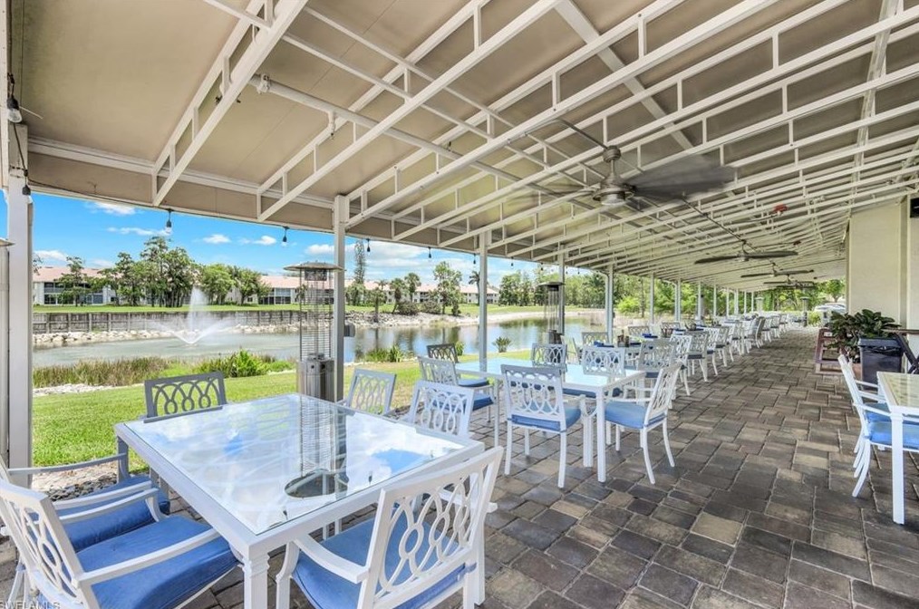 5576 Lago Villaggio Way, Naples FL 34104-5738 exterior