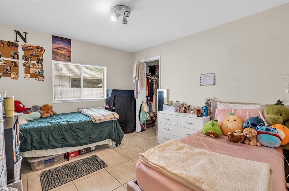 2388 55th Ter, Naples FL 34116-5681 exterior