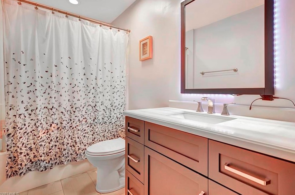 9954 Country Oaks Dr, Fort Myers FL  33967-6215 exterior