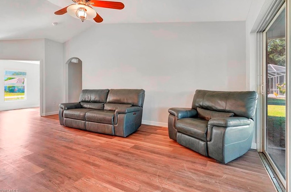 9954 Country Oaks Dr, Fort Myers FL  33967-6215 exterior