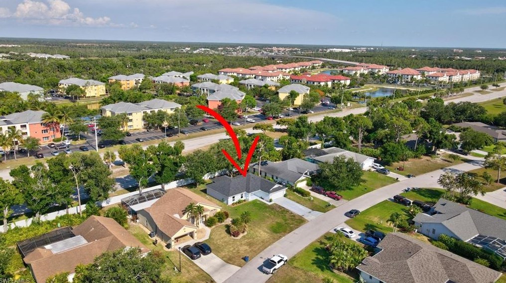 9954 Country Oaks Dr, Fort Myers FL  33967-6215 exterior