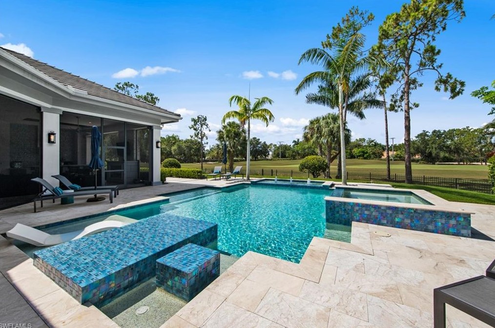 5018 Groveland Ter, Naples FL 34119-8429 exterior