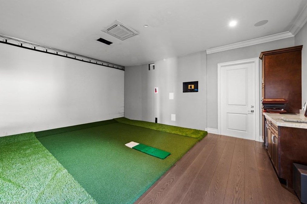 5018 Groveland Ter, Naples FL 34119-8429 exterior