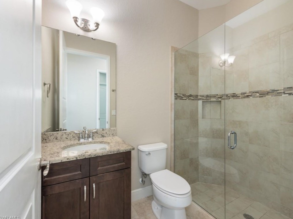 1638 Serrano Cir, Naples FL 34105-4953 exterior