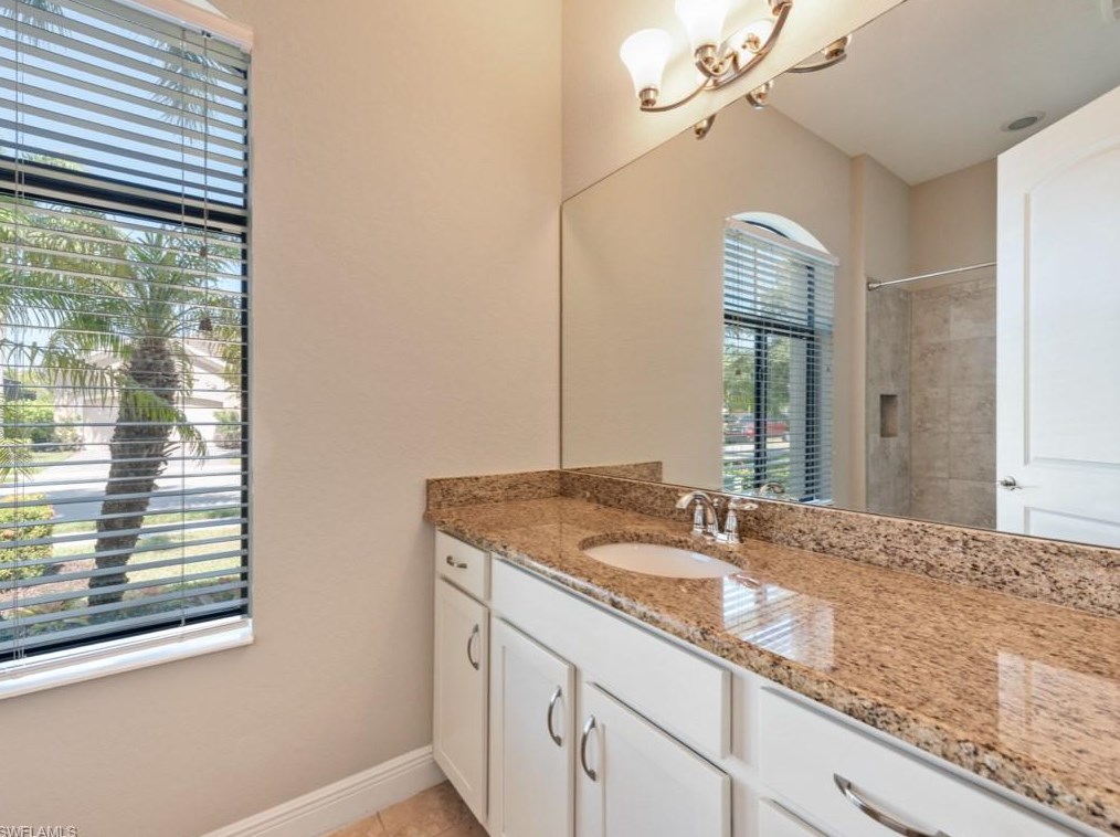 1638 Serrano Cir, Naples FL 34105-4953 exterior