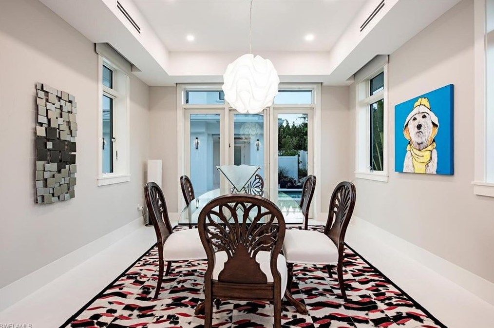 739 5 Ave, Naples FL 34117-4114 exterior