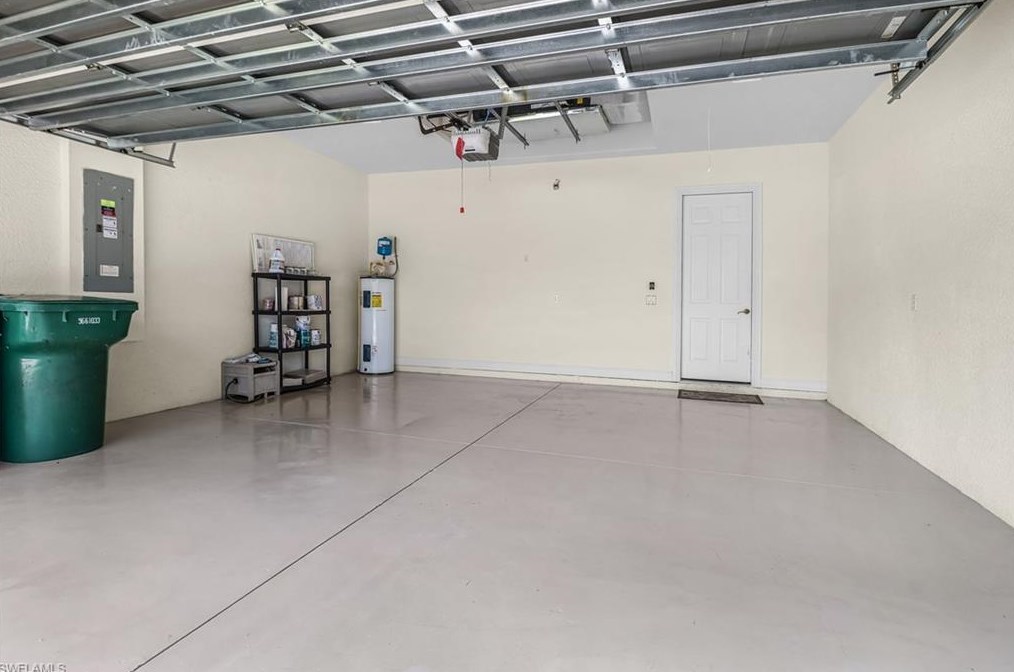 8518 Chase Preserve Dr, Naples FL 34113-2692 exterior