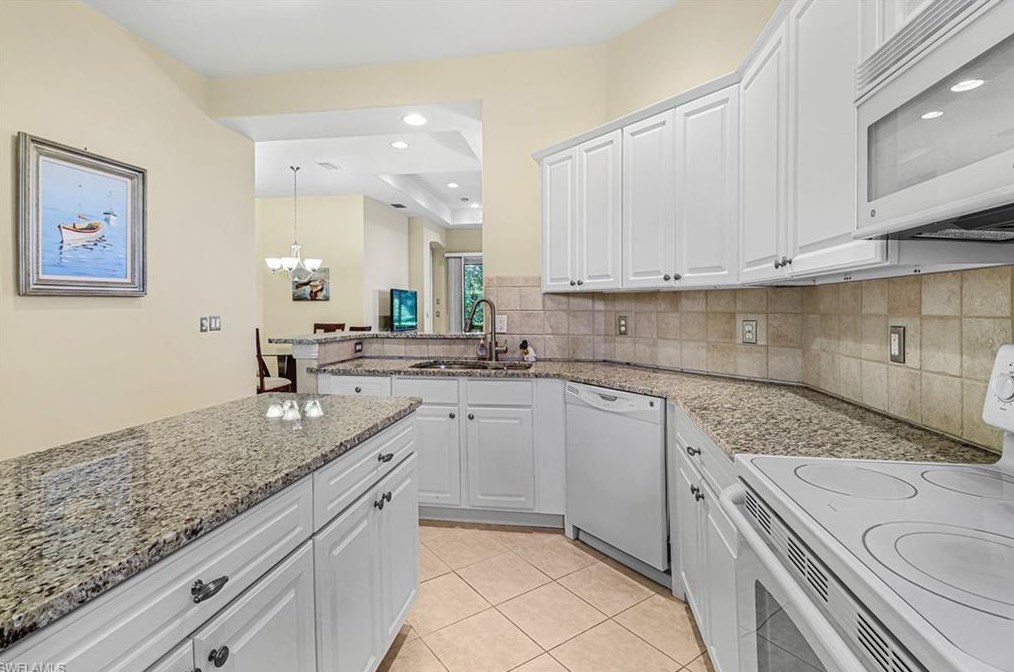 8518 Chase Preserve Dr, Naples FL 34113-2692 exterior