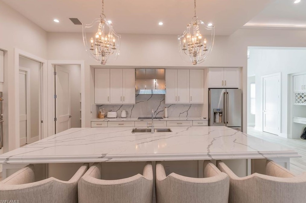 9974 Winterview Dr, Naples FL 34109-1519 exterior