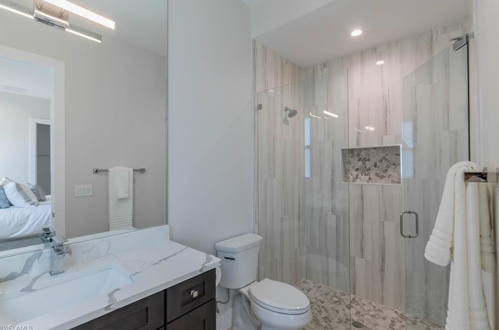 9974 Winterview Dr, Naples FL 34109-1519 exterior