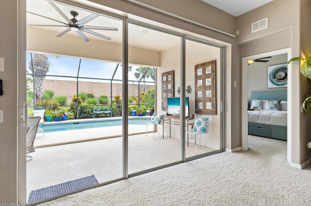 10071 Colonial Country Club Blvd, Fort Myers FL  33913-7018 exterior