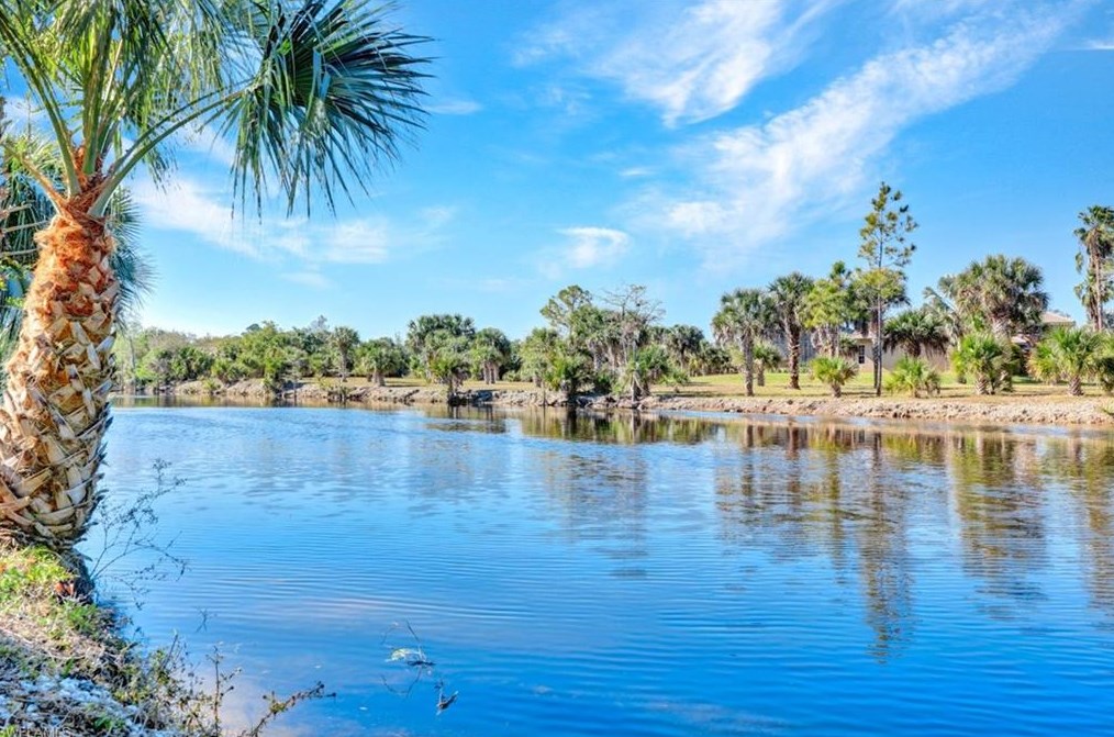 825 23 St, Naples FL 34120-1830 exterior