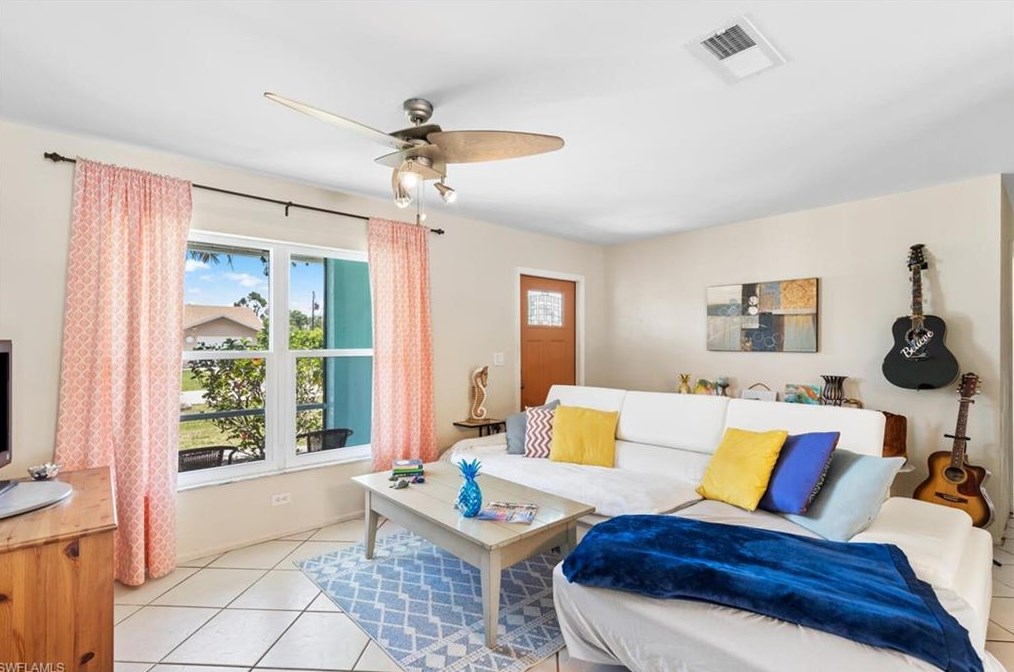 9208 Hamlin Rd, Fort Myers FL  33967-3702 exterior