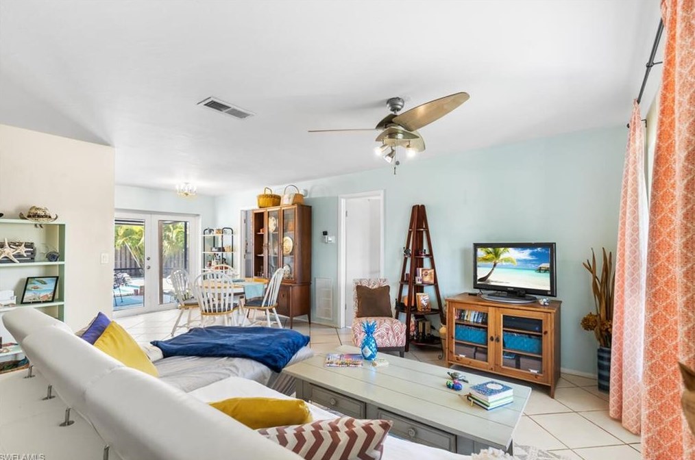 9208 Hamlin Rd, Fort Myers FL  33967-3702 exterior