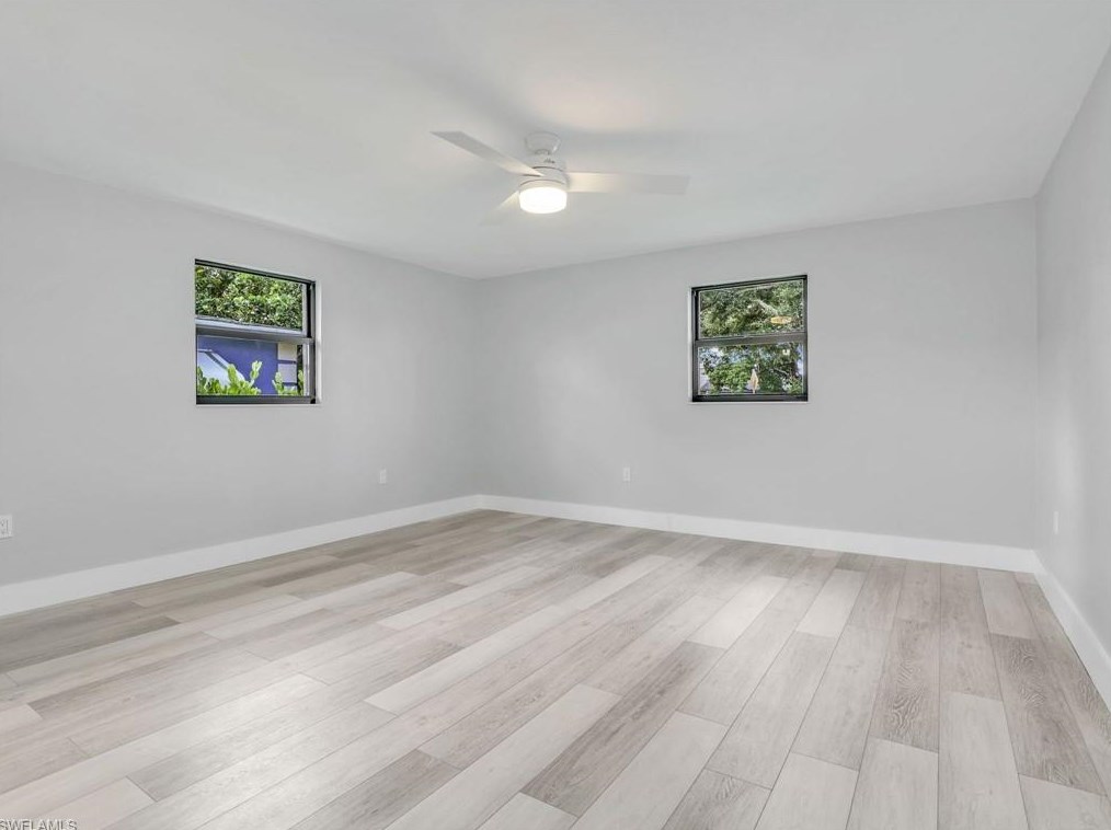 801 107 Ave, Naples FL 34108-1860 exterior