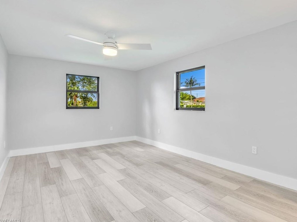 801 107 Ave, Naples FL 34108-1860 exterior