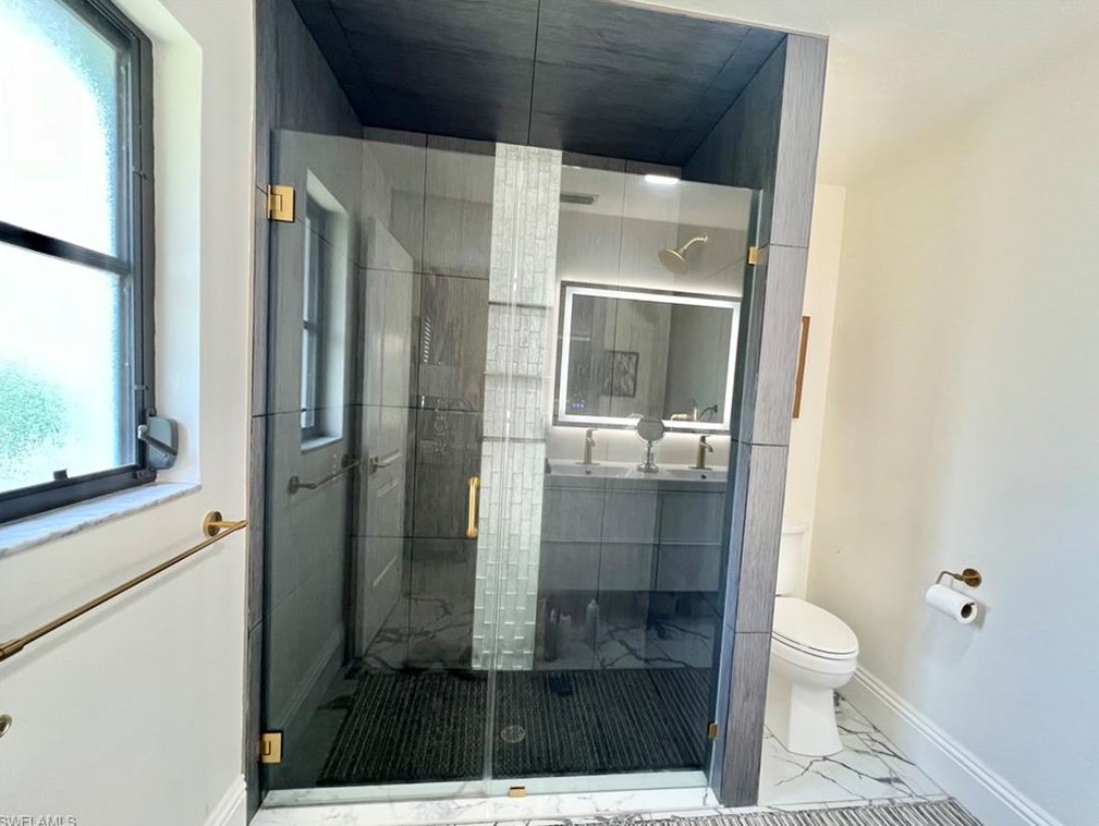 2499 River Reach Dr, Naples FL 34104-6928 exterior