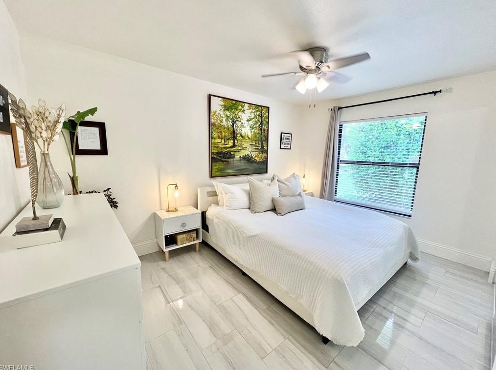 2499 River Reach Dr, Naples FL 34104-6928 exterior