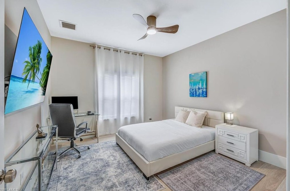 8260 Laurel Lk Blvd, Naples FL 34119-9797 exterior