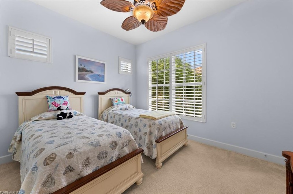 8027 Players Cove Dr, Naples FL 34113-3376 exterior