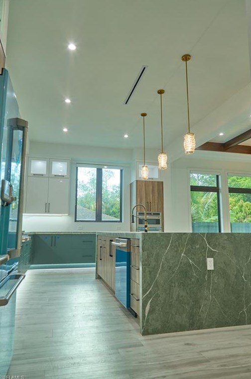 5847 English Oaks Ln, Naples FL 34119-1329 exterior