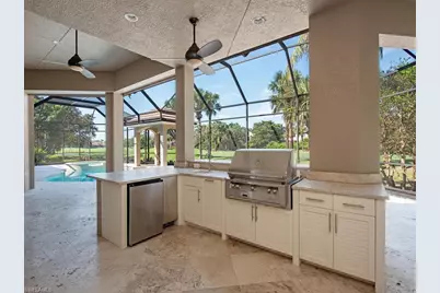 2835 Silverleaf Ln, Naples, FL 34105 - Photo 11