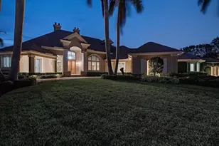 2835 Silverleaf Ln, Naples, FL 34105 - Photo 5