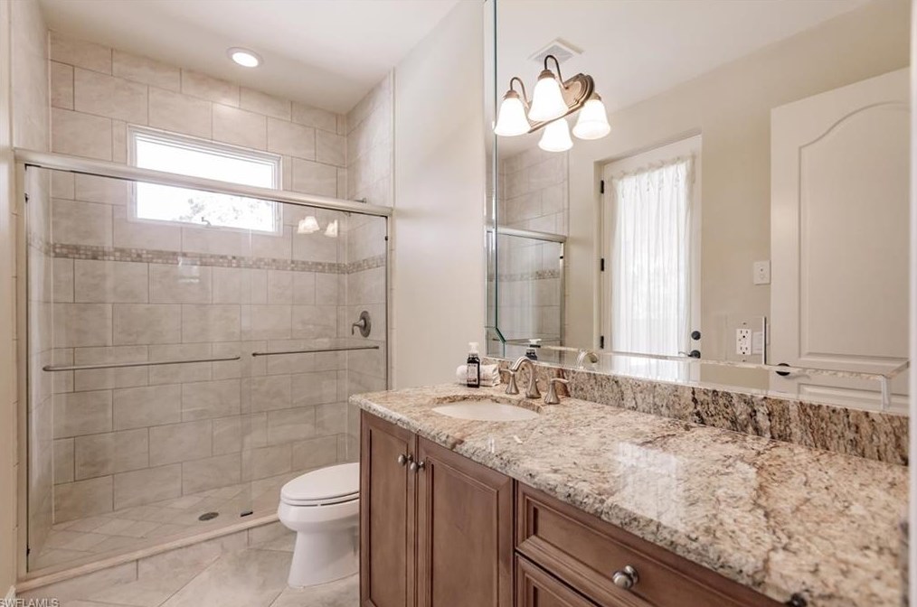 4551 1 Ave, Naples FL 34120-2704 exterior